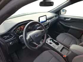 Ford Kuga (2023) thumbnail 16