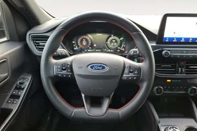 Ford Kuga (2023) thumbnail 17