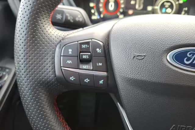Ford Kuga (2023) thumbnail 18