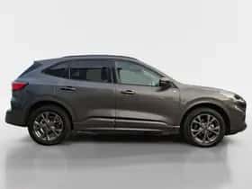Ford Kuga (2023) thumbnail 4