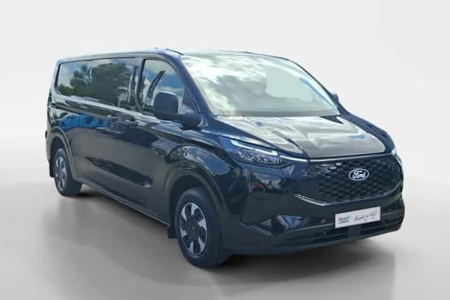 Ford E-Transit Custom (2026) thumbnail 3