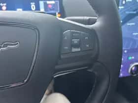 Ford Mustang Mach-E (2026) thumbnail 14