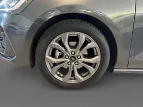 Ford Focus (2023) thumbnail 7