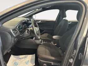 Ford Focus (2023) thumbnail 10
