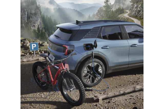 Ford Explorer (2026) thumbnail 15