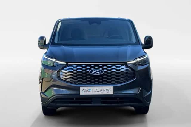 Ford E-Transit Custom (2024) thumbnail 3