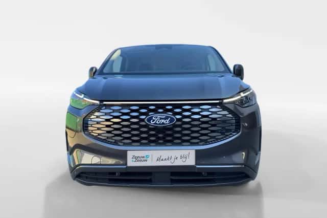 Ford E-Transit Custom (2024) thumbnail 4