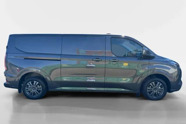 Ford E-Transit Custom (2024) thumbnail 6