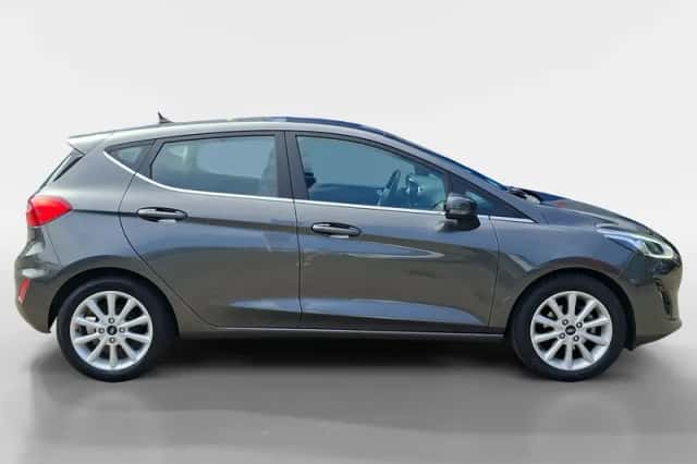 Ford Fiesta (2018) thumbnail 3
