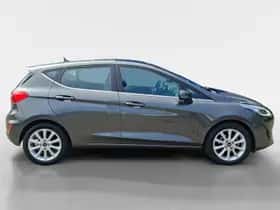 Ford Fiesta (2018) thumbnail 3