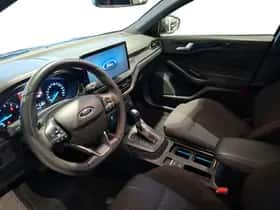 Ford Focus (2023) thumbnail 12