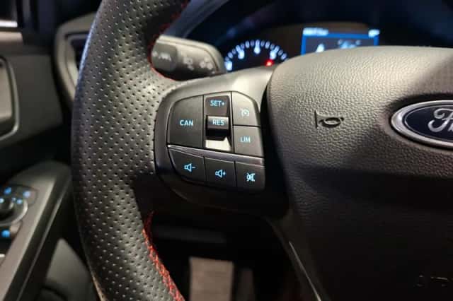 Ford Focus (2023) thumbnail 14
