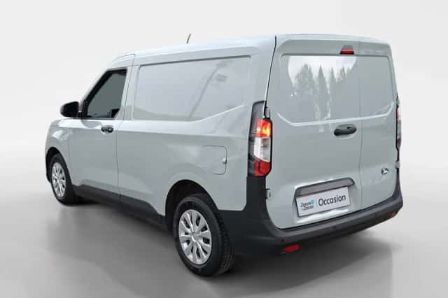Ford Transit Courier (2024) thumbnail 5