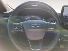 Ford Kuga (2023) thumbnail 13
