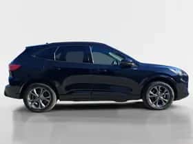 Ford Kuga (2023) thumbnail 5
