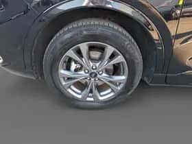 Ford Kuga (2023) thumbnail 9