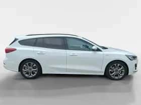 Ford Focus (2024) thumbnail 4