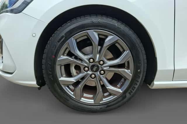 Ford Focus (2024) thumbnail 8