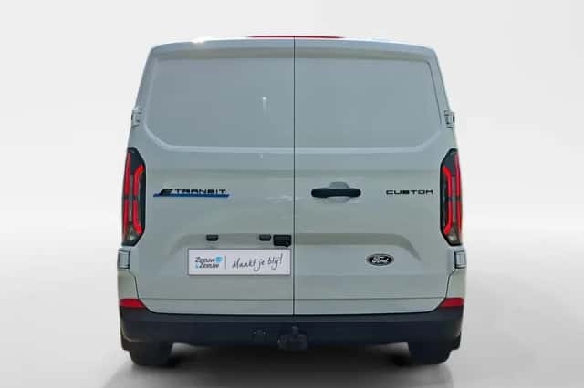 Ford E-Transit Custom (2026) thumbnail 5