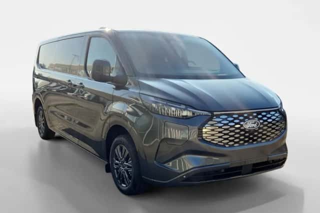 Ford E-Transit Custom (2024) thumbnail 2