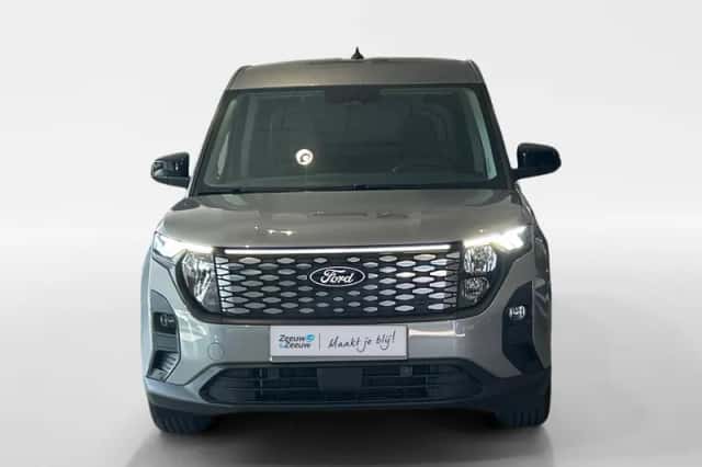 Ford E-Transit Courier (2026) thumbnail 2