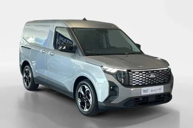 Ford E-Transit Courier (2026) thumbnail 3