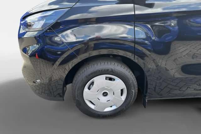 Ford Transit Custom (2024) thumbnail 3