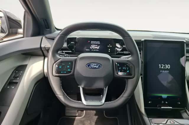 Ford Explorer (2025) thumbnail 17