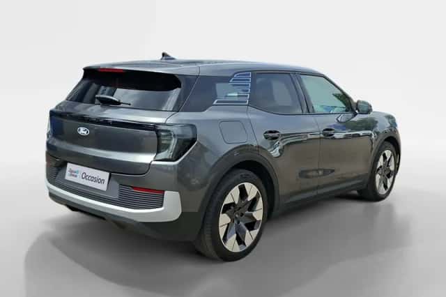 Ford Explorer (2025) thumbnail 8
