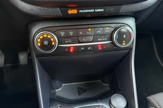 Ford Fiesta (2023) thumbnail 11