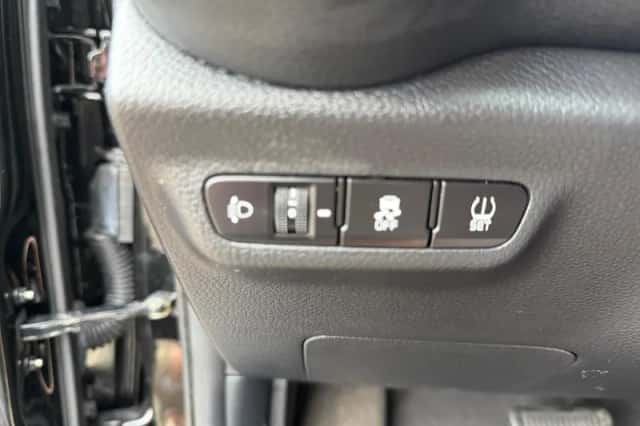 Kia Picanto (2021) thumbnail 12