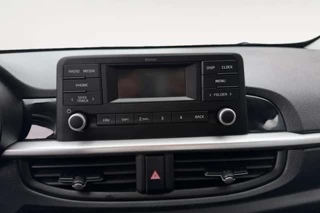 Kia Picanto (2021) thumbnail 5
