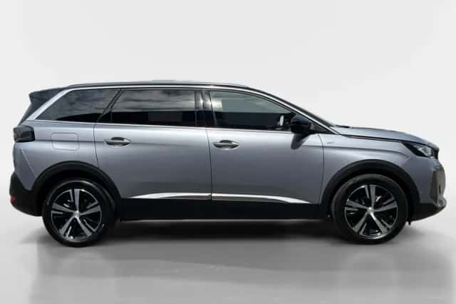 Peugeot 5008 (2024) thumbnail 4