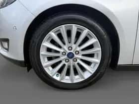 Ford Focus (2018) thumbnail 15