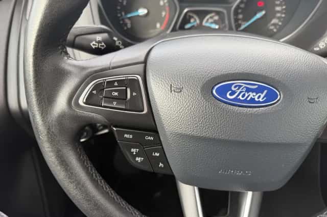 Ford Focus (2018) thumbnail 18