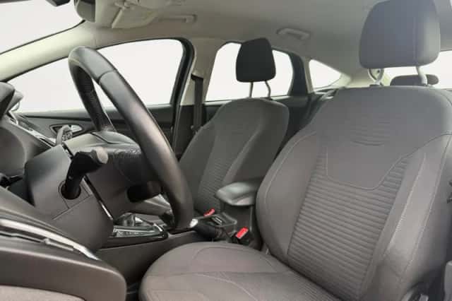 Ford Focus (2018) thumbnail 5