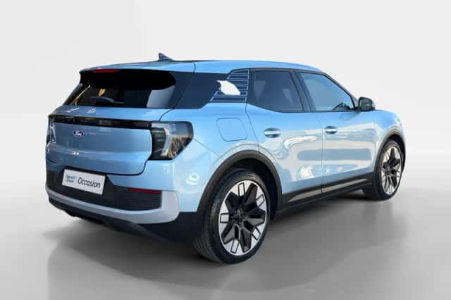 Ford Explorer (2025) thumbnail 2