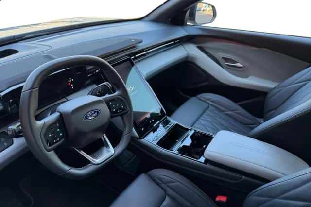 Ford Explorer (2025) thumbnail 17