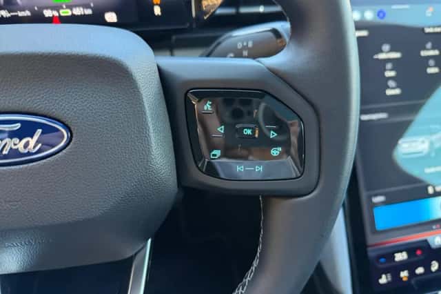 Ford Explorer (2025) thumbnail 20