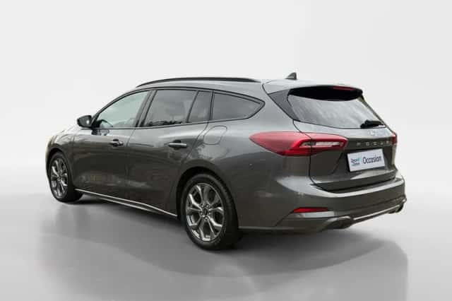 Ford Focus (2023) thumbnail 2
