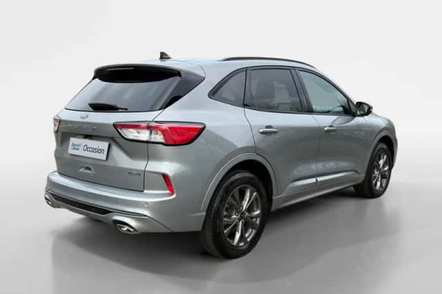 Ford Kuga (2023) thumbnail 2
