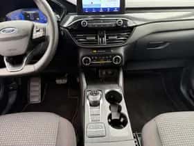 Ford Kuga (2023) thumbnail 8