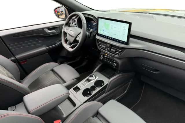 Ford Kuga (2025) thumbnail 3