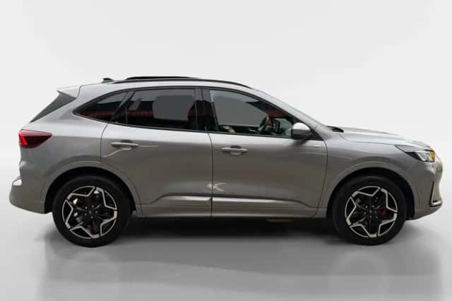 Ford Kuga (2025) thumbnail 4