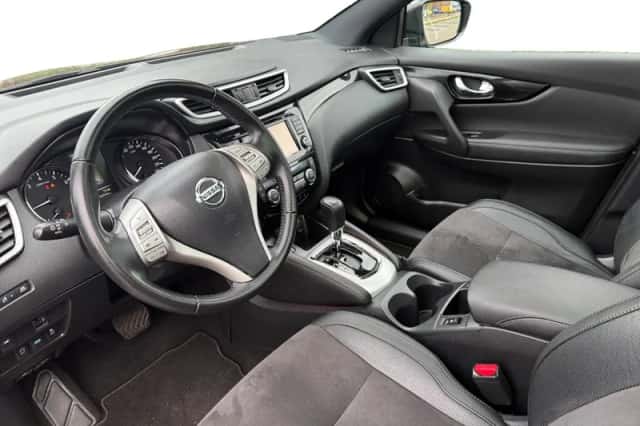 Nissan Qashqai (2017) thumbnail 16