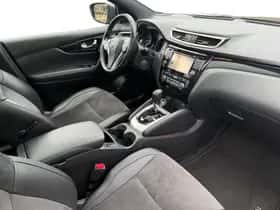 Nissan Qashqai (2017) thumbnail 3