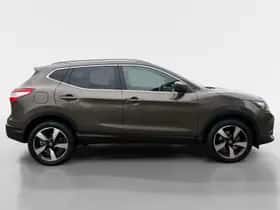 Nissan Qashqai (2017) thumbnail 4