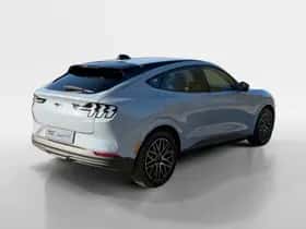Ford Mustang Mach-E (2026) thumbnail 2