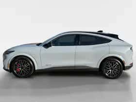 Ford Mustang Mach-E (2026) thumbnail 4