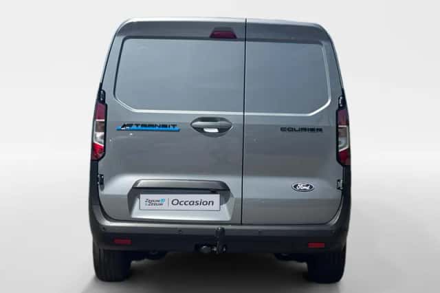 Ford E-Transit (2025) thumbnail 10